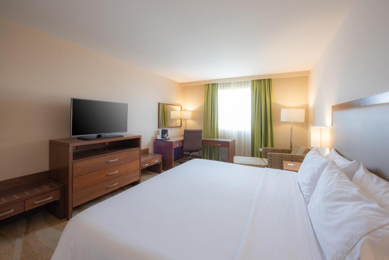 Holiday Inn Express And Suites Celaya By Ihg Exteriör bild