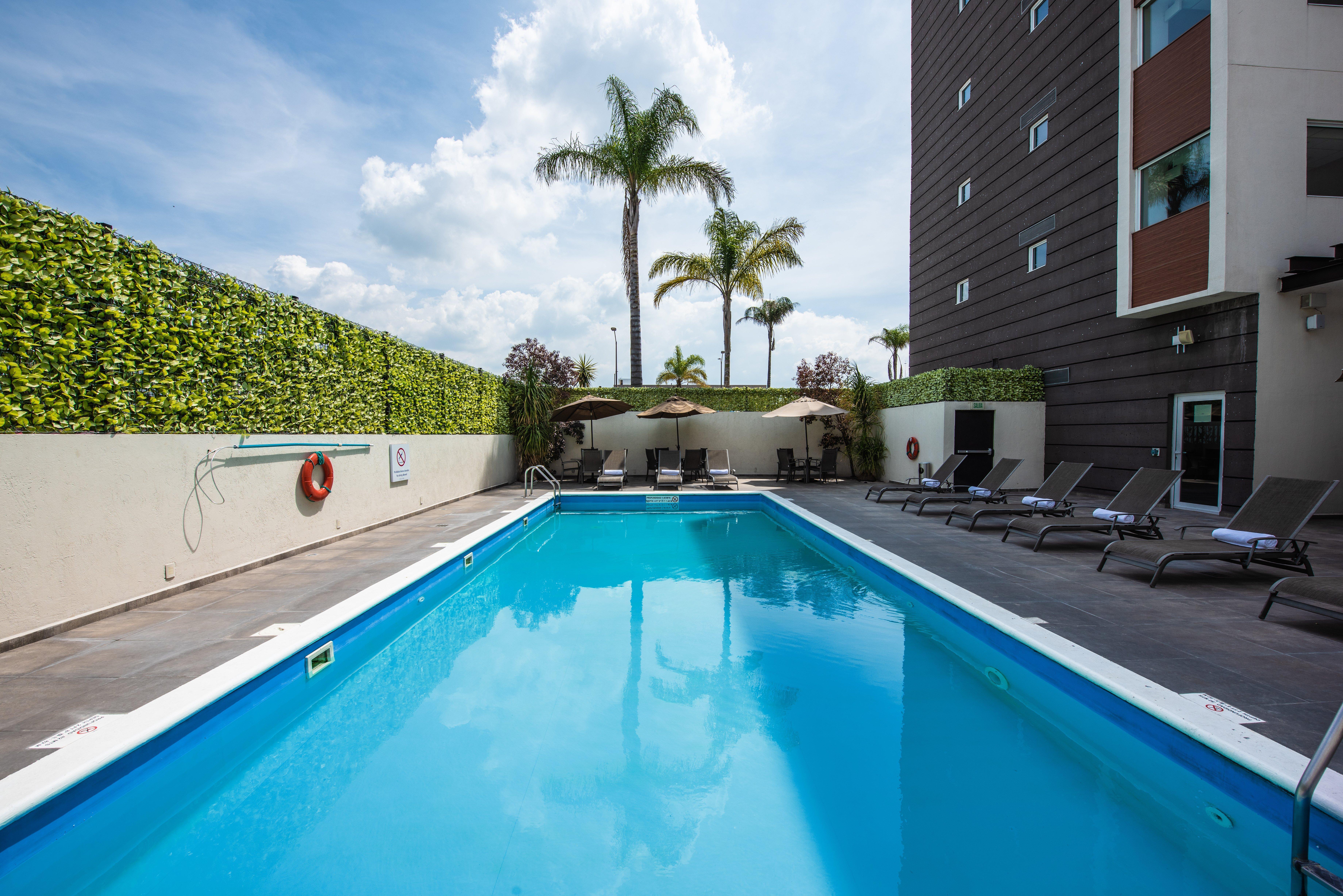 Holiday Inn Express And Suites Celaya By Ihg Exteriör bild