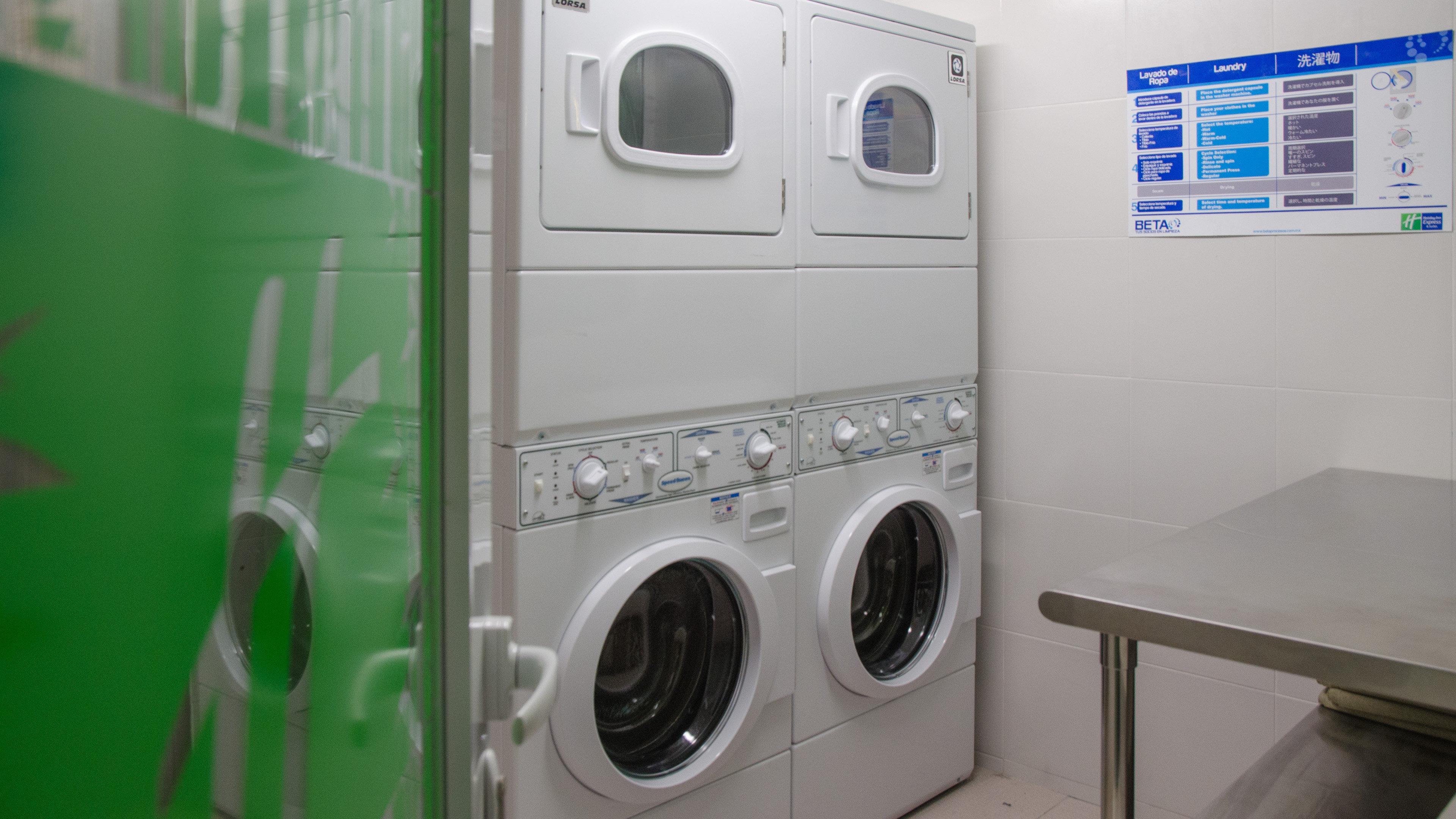 Holiday Inn Express And Suites Celaya By Ihg Exteriör bild