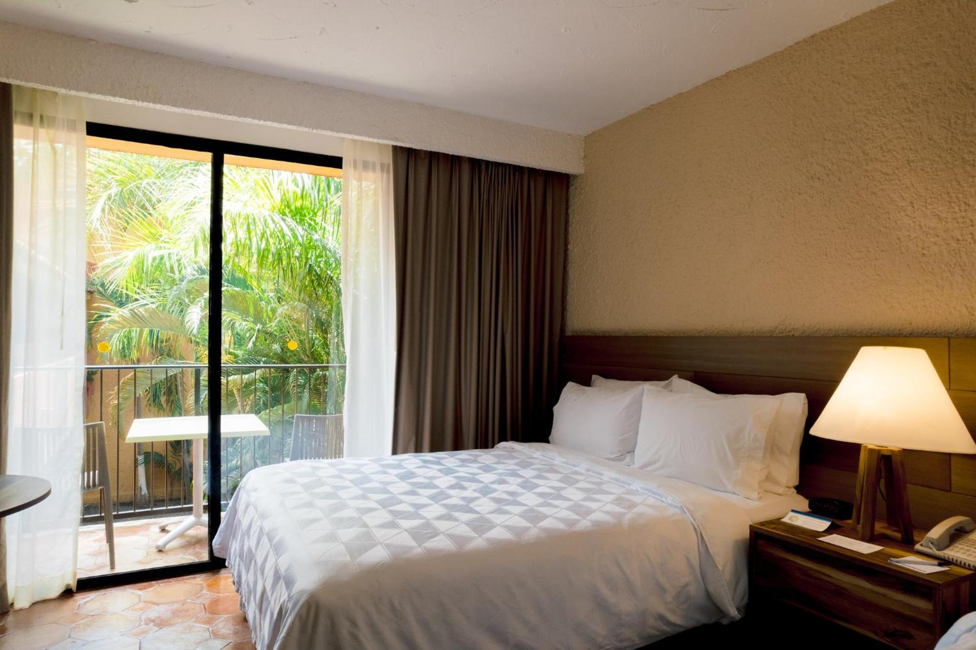 Holiday Inn Express And Suites Celaya By Ihg Exteriör bild